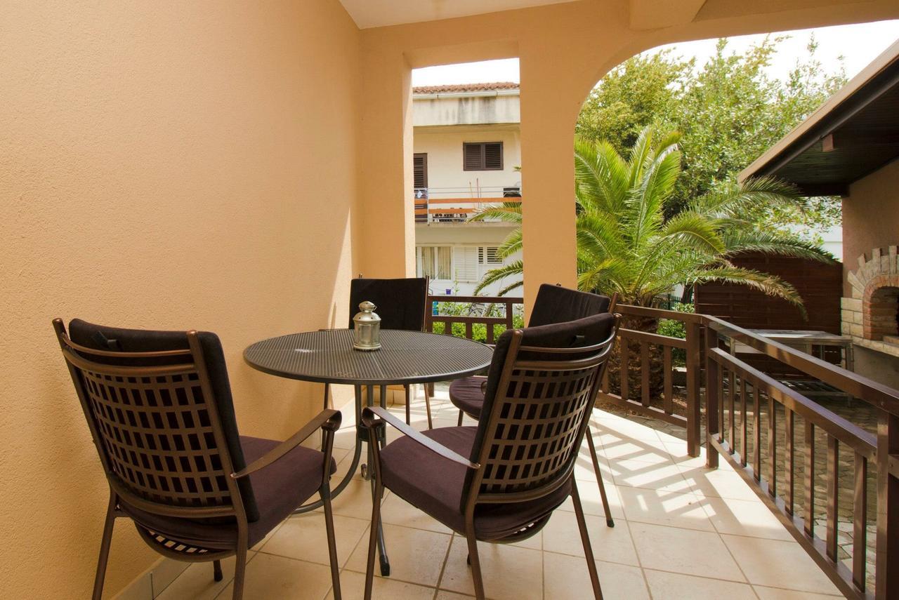 Apartments Maky & Dino Vodice Exterior foto